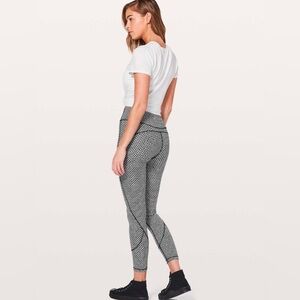 Lululemon In Movement Leggings, 25”
